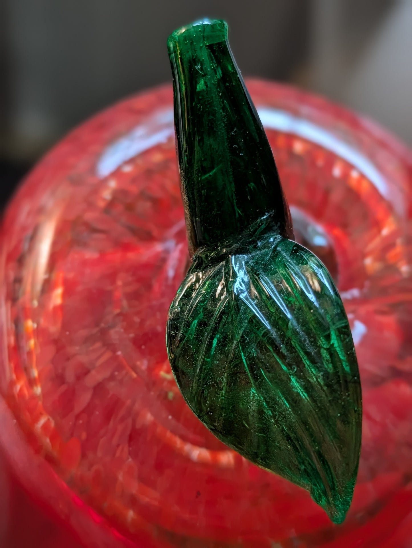 Glass apple